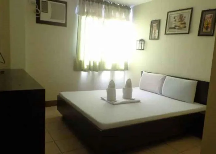 Hotel Oyo 662 Paradise Apartelle-malinta Manila