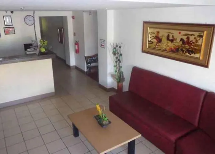 Hotel Oyo 662 Paradise Apartelle-malinta Manila